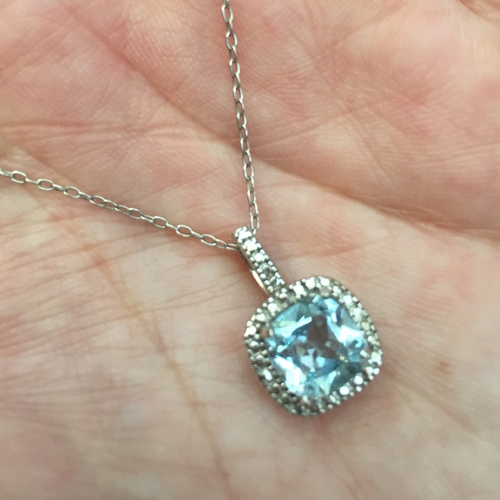 Sterling silver blue cushion pendant necklace 925